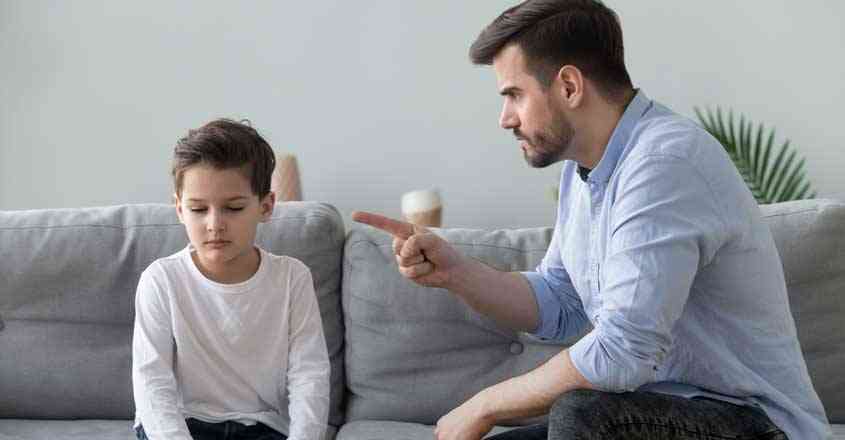 Đề thi IELTS Writing Task 2 ngày 21/04/2022: It is argued that the parents of children who break the rules should be punished in some ways as parents are responsible for the children's actions. To what extent do you agree or disagree?
